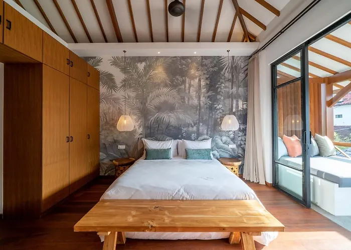 Nusantara 6 By Alfred In Bali *