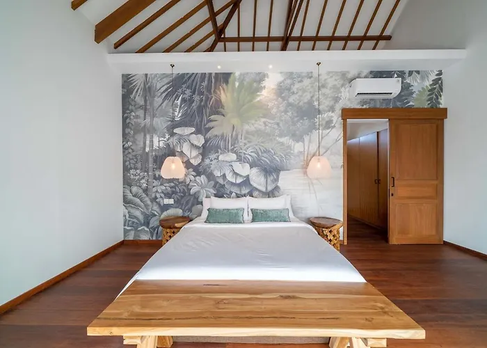 Nusantara 6 By Alfred In Bali